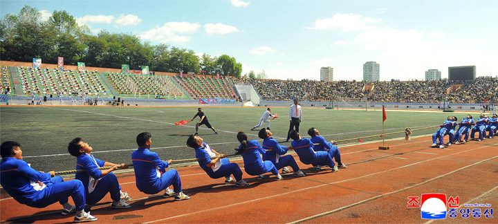 11-조선민주주의인민공화국창건 77돐 뜻깊게 경축